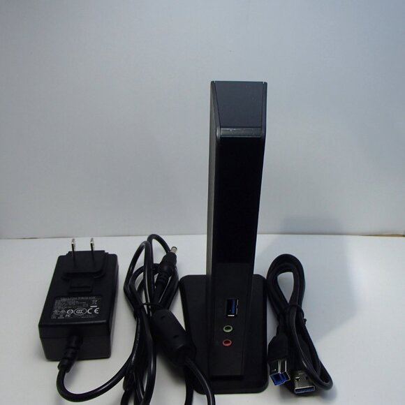 Targus Universal HD Laptop Docking Station - Picture 2 of 9